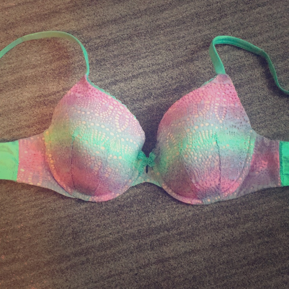 VS 34D Body By Victoria Perfect Coverage Bra